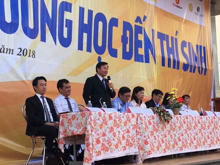 Đưa nơi giảng dạy đến thí sinh 2018 tại Gia Lai: Ngành CNTT dễ bị đào thải? - Ảnh 15. Đưa nơi học tập đến sĩ tử 2018 tại Gia Lai: Ngành CNTT dễ bị đào thải? - Ảnh 15.