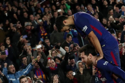Song sát lập công, Barcelona tăng tốc ngôi đầu La Liga - Ảnh 2.