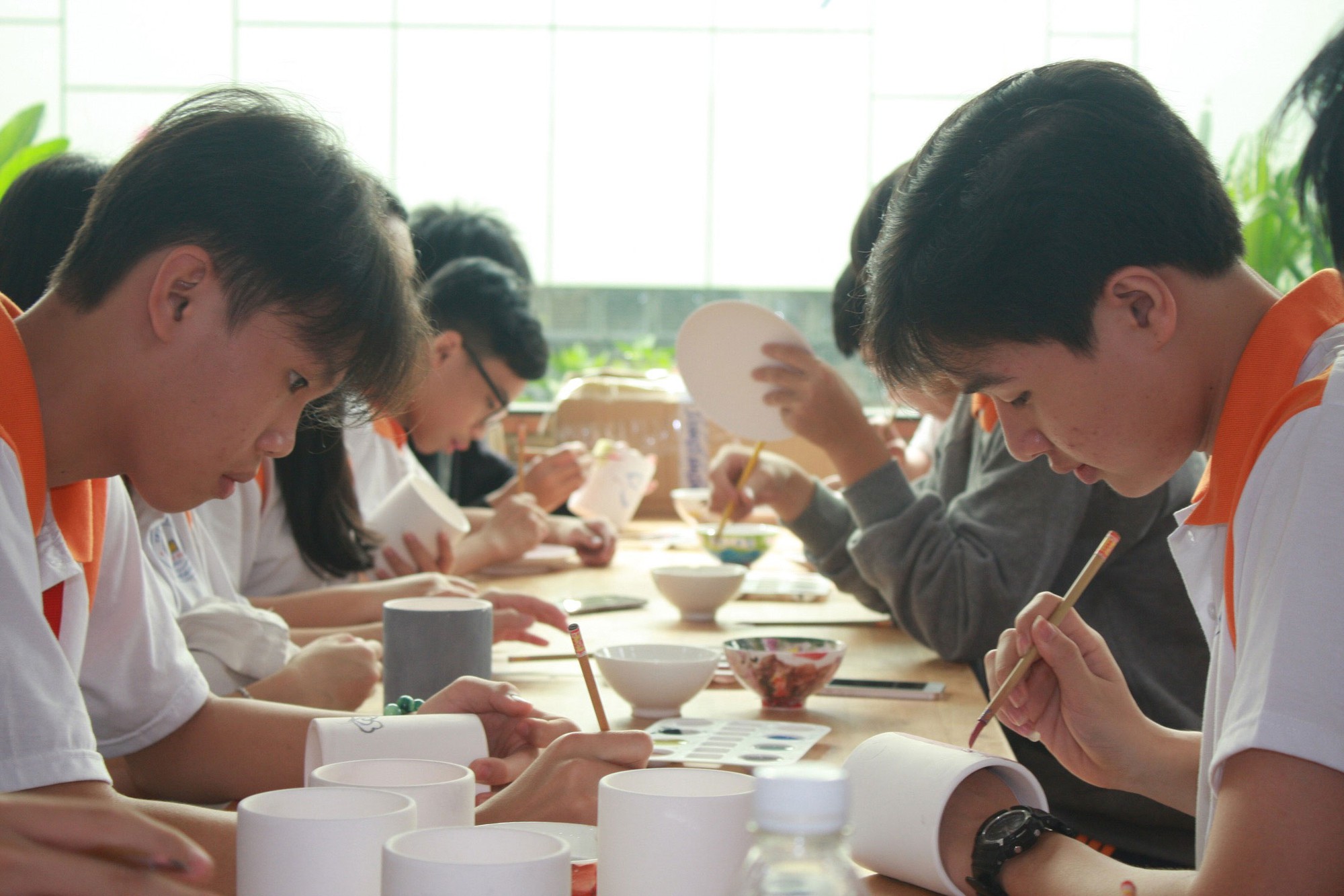 Tiết học ngoài nhà trường có bị lạm dụng? - Ảnh 1. Tiết học ngoài nhà trường có bị lạm dụng? - Ảnh 1.