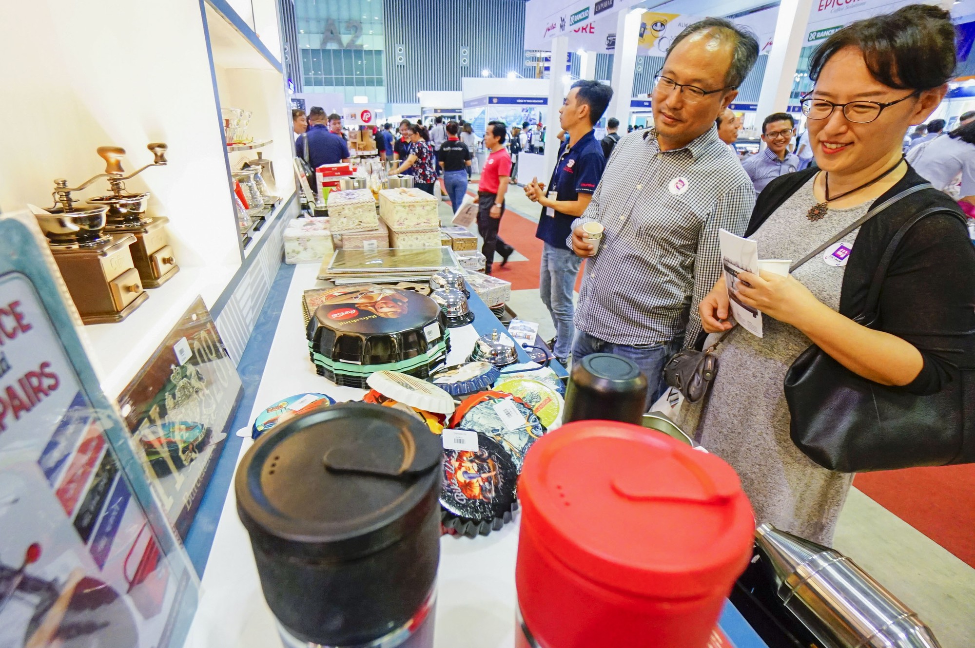 Máy bán cà phê rang xay tự động đầu tiên tại Việt Nam - Ảnh 5.
