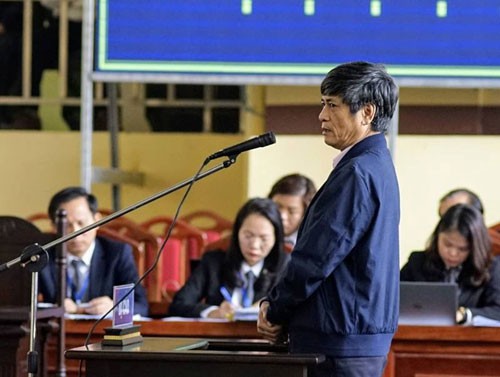 Vụ đánh bạc trên mạng: Bị cáo Nguyễn Thanh Hóa bất ngờ nhận tội - Ảnh 1.