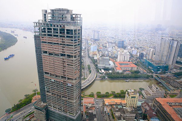 Vướng thủ tục, thị trường địa ốc TP HCM giảm sút