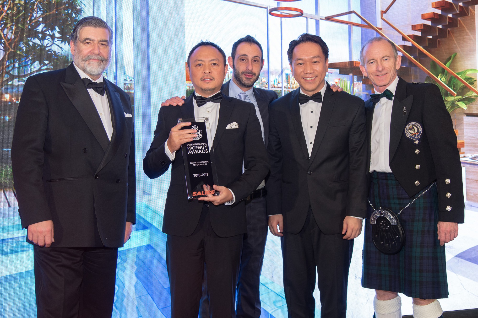 SonKim Land đoạt 2 giải "International Property Awards 2018"