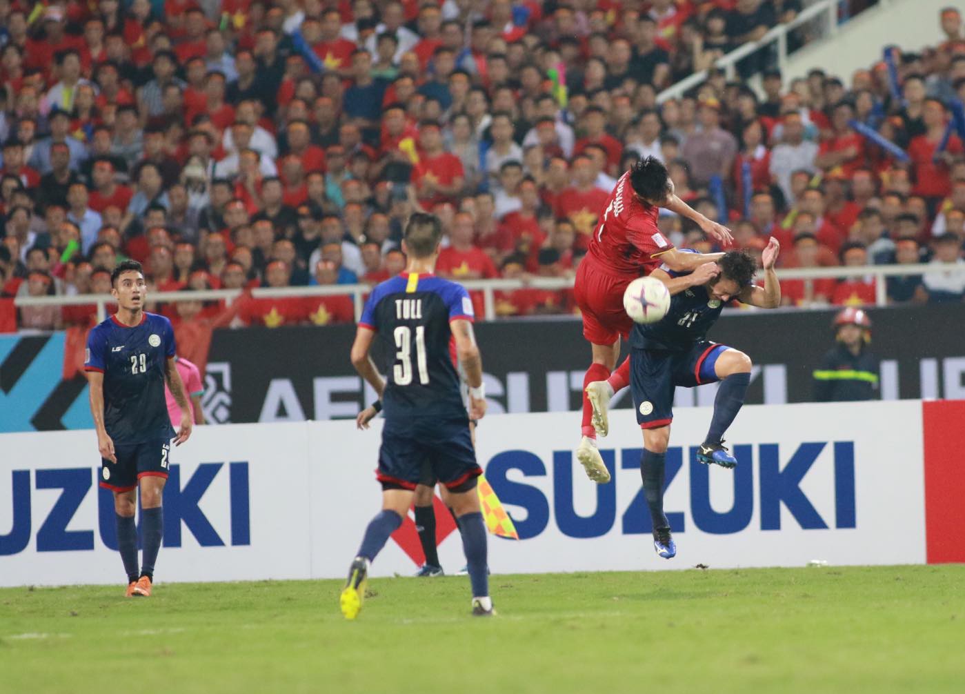 Clip: Thắng Philippines 4-2, Việt Nam vào chung kết AFF Cup 2018 - Ảnh 8.