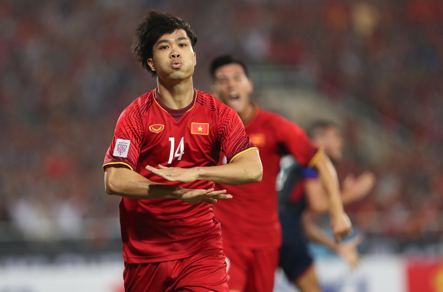 Clip: Thắng Philippines 4-2, Việt Nam vào chung kết AFF Cup 2018 - Ảnh 3.