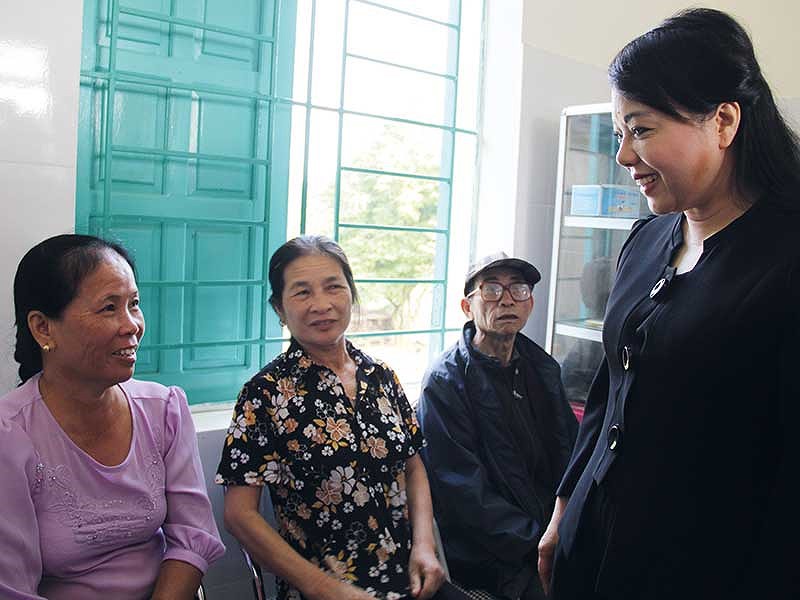 Hành hung thầy thuốc có cả cán bộ nhà nước, doanh nhân thành đạt - Ảnh 1.