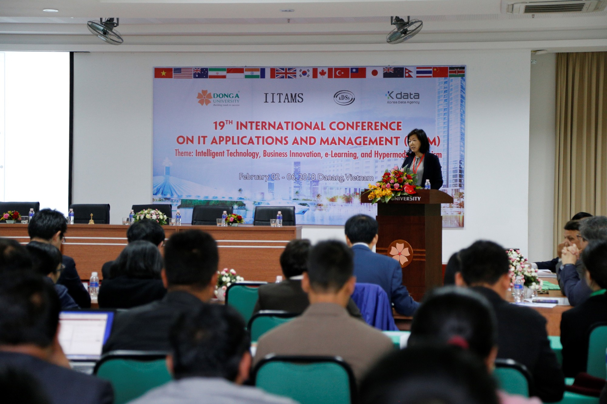 Hội thảo quốc tế về ứng dụng kỹ thuật tin tức và điều hành - Ảnh 3. Hội thảo quốc tế về ứng dụng k/thuật tin tức và quản lý - Ảnh 3.