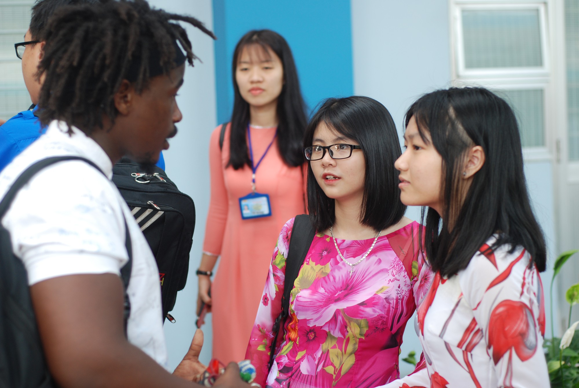 Một ngày học sinh làm... giáo viên - Ảnh 3. Một ngày học sinh làm... thầy giáo - Ảnh 3.