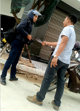 Chủ tịch tỉnh Bình Định yêu cầu xử lý nghiêm đối tượng đánh, dọa giết phóng viên - Ảnh 1.