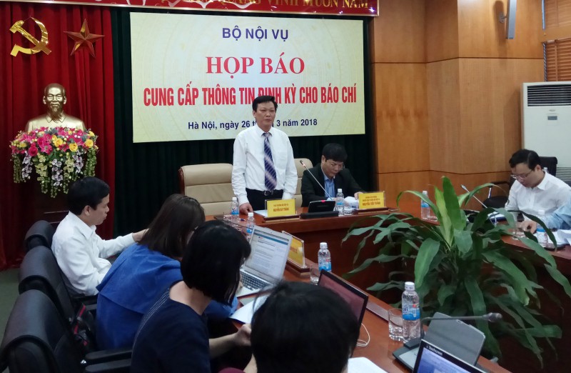 Bộ Nội vụ: Làm rõ tin tức chạy suất vụ 500 thầy giáo cho nghỉ việc tại Đắk Lắk - Ảnh 1. Bộ Nội vụ: Làm rõ thông tin dữ liệu chạy suất vụ 500 thầy giáo mất việc ở Đắk Lắk - Ảnh 1.