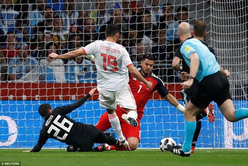 Vắng sao Messi, Argentina thảm bại dưới tay Tây Ban Nha - Ảnh 1.