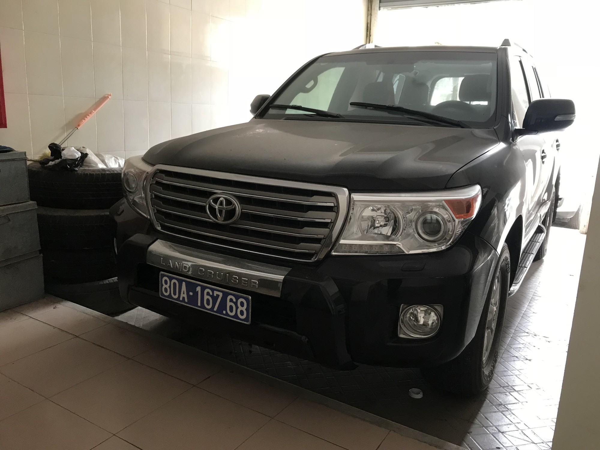Xót xa trước cảnh ôtô trôi theo dòng nước cuồn cuộn chảy ở Nghệ An #44 Xót xa trước cảnh ôtô trôi theo dòng nước cuồn cuộn chảy ở Nghệ An