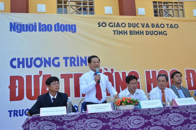 Đưa nơi học tập đến thí sinh 2018 tại Bình Dương: sĩ tử muốn trở thành 1 trong 5 shark tank - Ảnh 30. Đưa trường học đến thí sinh 2018 ở Bình Dương: thí sinh muốn phát triển thành 1 trong 5 shark tank - Ảnh 30.