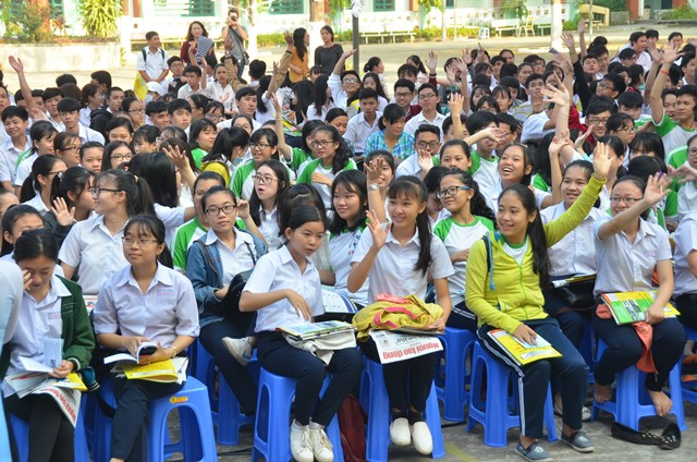 Đưa trường học đến sĩ tử 2018 ở Bình Dương: sĩ tử muốn phát triển thành 1 trong 5 shark tank - Ảnh 13. Đưa địa chỉ đào tạo đến sĩ tử 2018 ở Bình Dương: sĩ tử muốn trở thành 1 trong 5 shark tank - Ảnh 13.