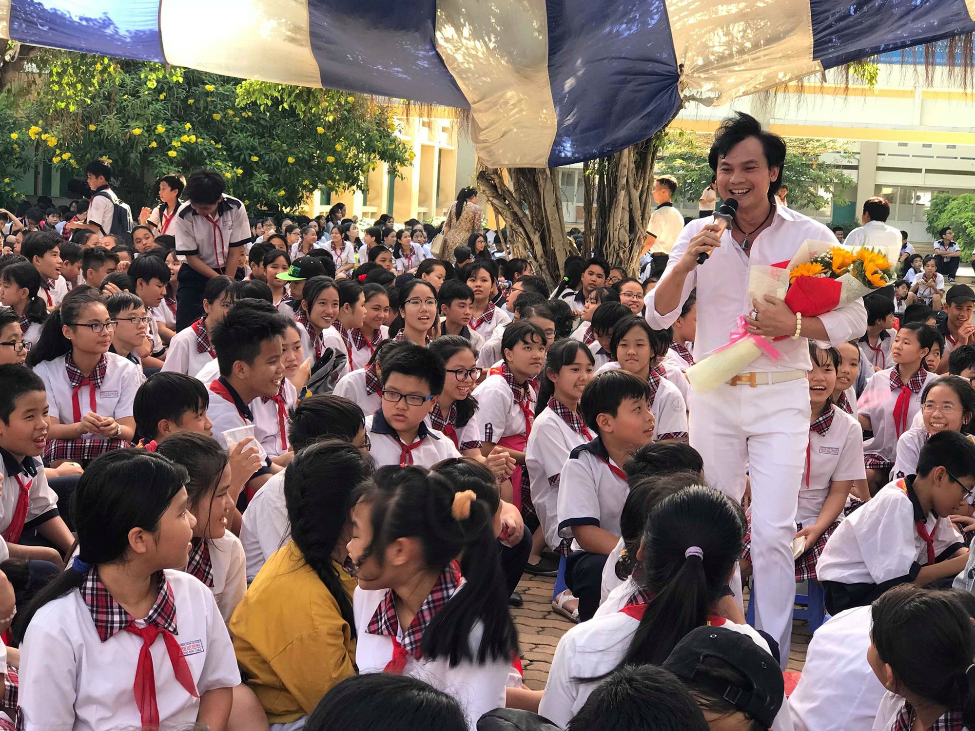 NSƯT Kim Tiểu Long đưa vọng cổ vào học đường - Ảnh 1.