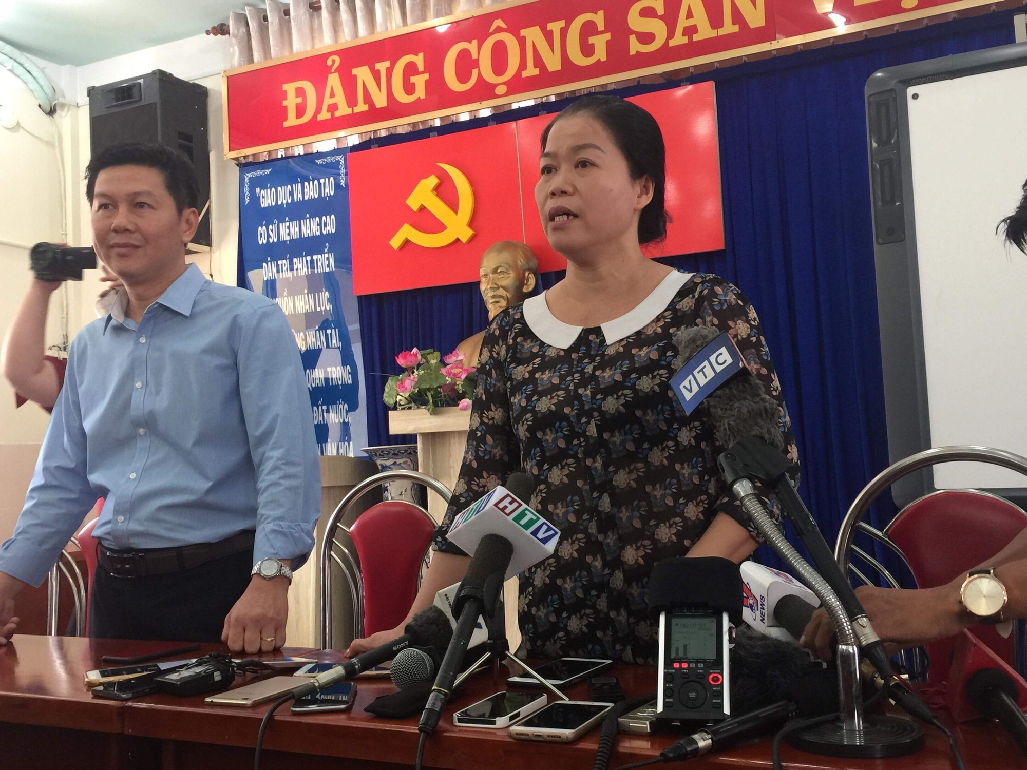 Vụ thầy giáo mắng trẻ là người hay thú: Phê bình Phòng GD-ĐT Quận 1 - Ảnh 1. Vụ giáo viên mắng trẻ là người hay thú: Phê bình Phòng GD-ĐT Quận 1 - Ảnh 1.