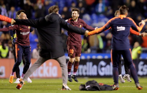 Đại thắng ở Riazor, Barcelona lên ngôi vô địch La Liga - Ảnh 9.