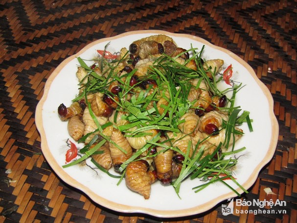 Săn đuông cọ làm đặc sản - không phải ai cũng dám ăn!