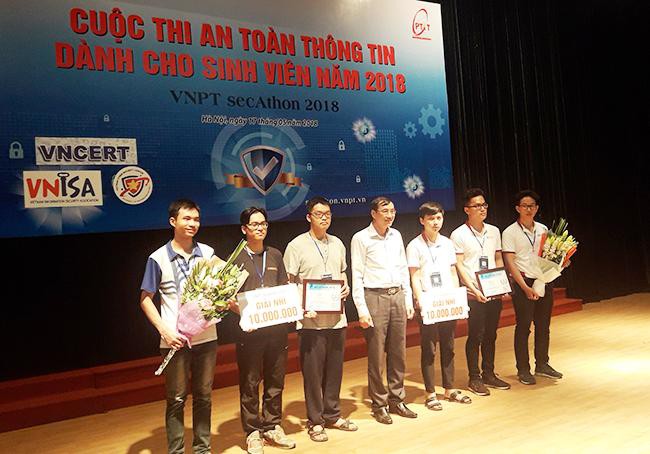 Sinh viên Duy Tân đứng thứ nhì ở Cuộc thi yên ổn thông tin - VNPT Secathon 2018 - Ảnh 2. Sinh viên Duy Tân đứng thứ nhì ở Cuộc thi yên ổn tin tức - VNPT Secathon 2018 - Ảnh 2.