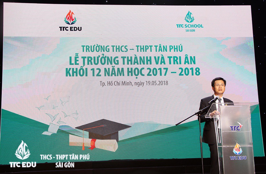 Lễ tri ân và trưởng thành của học trò trường THCS - THPT Tân Phú - Ảnh 1. Lễ tri ân và lớn khôn của học sinh trường THCS - THPT Tân Phú - Ảnh 1.