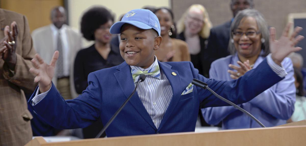 Thần đồng 11 tuổi giành học bổng đại học - Ảnh 1. Thần đồng 11 tuổi giành học bổng đại học - Ảnh 1.