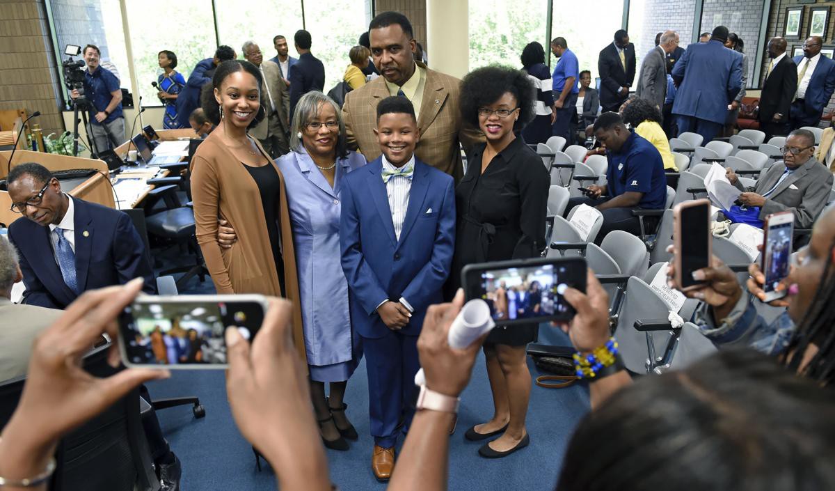 Thần đồng 11 tuổi giành học bổng đại học - Ảnh 3. Thần đồng 11 tuổi giành học bổng đại học - Ảnh 3.