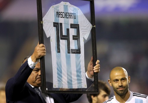 Giao hữu: Messi lập hat-trick, Argentina đè bẹp tí hon Haiti - Ảnh 7.