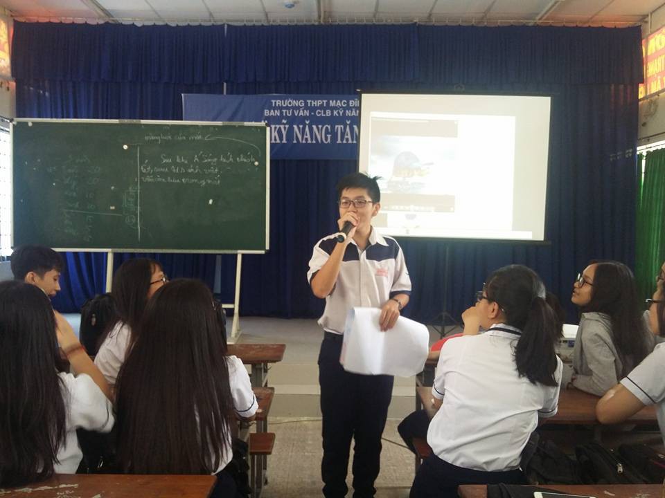 TP HCM điều chỉnh định mức tuyển sinh lớp 10 thường - Ảnh 1. TP HCM điều chỉnh chỉ tiêu tuyển sinh lớp 10 thường - Ảnh 1.