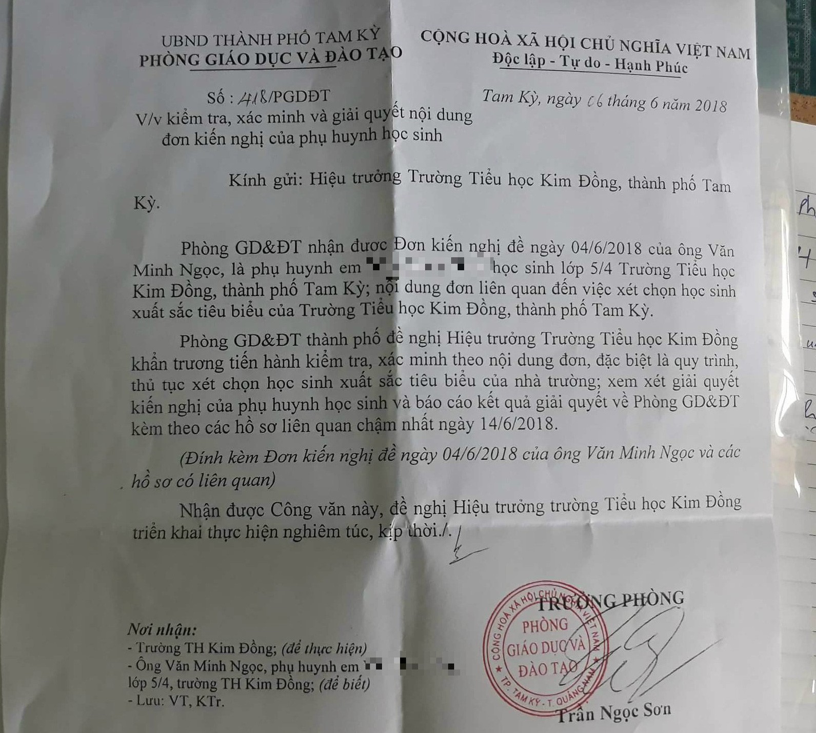 Phụ huynh sốc vì cách làm việc bất nhất, khó hiểu của trường - Ảnh 2. Phụ huynh sốc vì cách làm việc bất nhất, khó hiểu của trường - Ảnh 2.