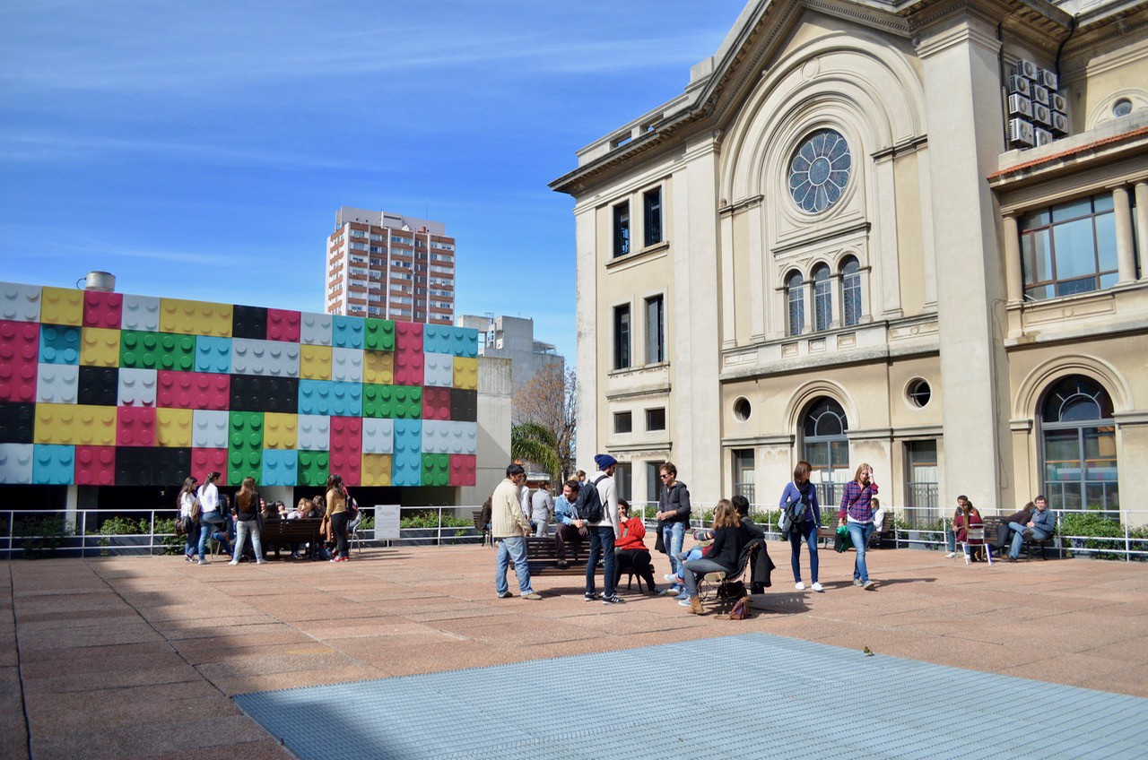 Sinh viên được nghỉ học để xem World Cup - Ảnh 1. Sinh viên được nghỉ học để xem World Cup - Ảnh 1.