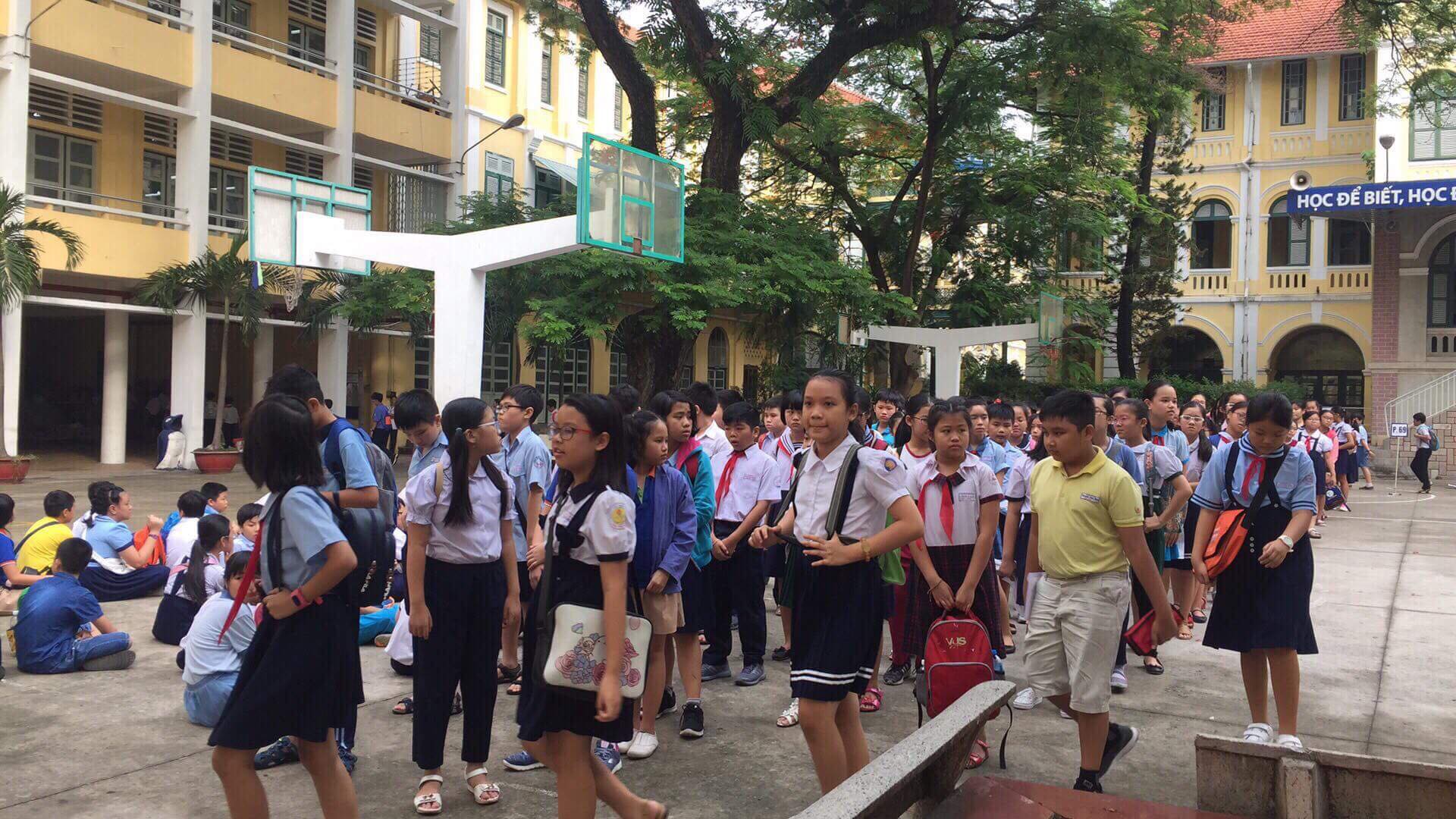 Thi 8 chọn 1 vào lớp 6 Trường chuyên Trần Đại Nghĩa - Ảnh 1. Thi 8 chọn 1 vào lớp 6 Trường chuyên Trần Đại Nghĩa - Ảnh 1.