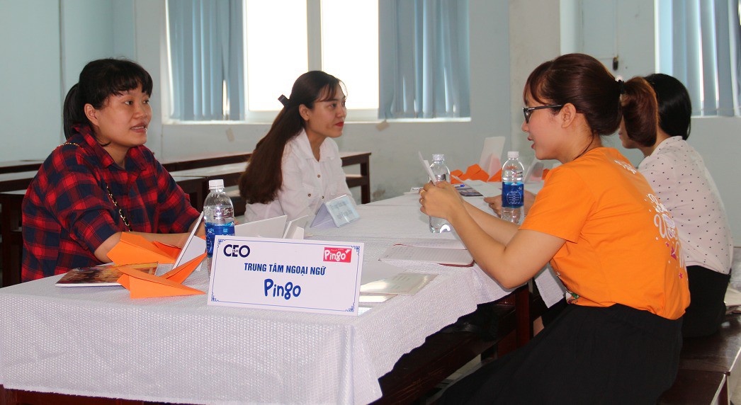 Trường ĐH Kinh tế Huế đạt tiêu chuẩn uy tín chất lượng giáo dục - Ảnh 3. Trường ĐH Kinh tế Huế đạt chuẩn chất lượng giáo dục - Ảnh 3.