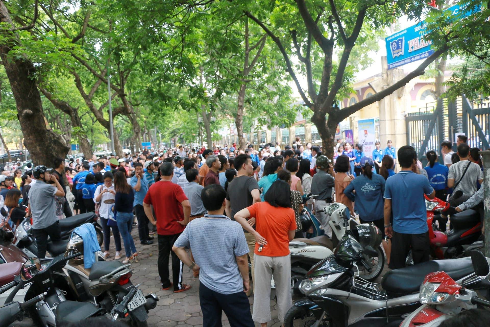 Đổi mới bàng hoàng, tiềm năng non sông vào đề thi văn - Ảnh 10. Đổi mới bất ngờ, tiềm lực đất nước vào đề thi văn - Ảnh 10.