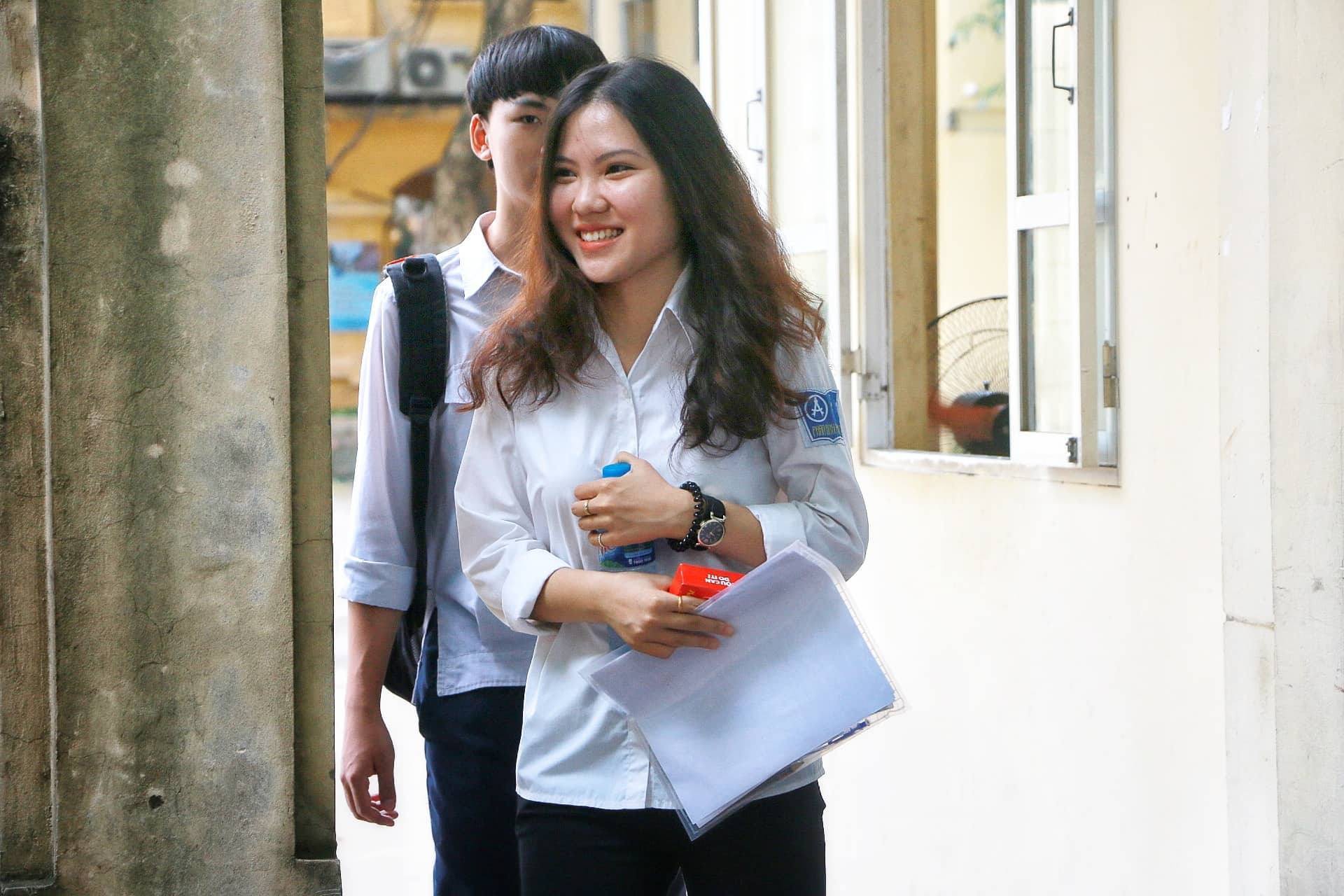 Đổi mới sững sờ, tiềm lực đất nước vào đề thi văn - Ảnh 12. Đổi mới sững sờ, tiềm năng nước non vào đề thi văn - Ảnh 12.