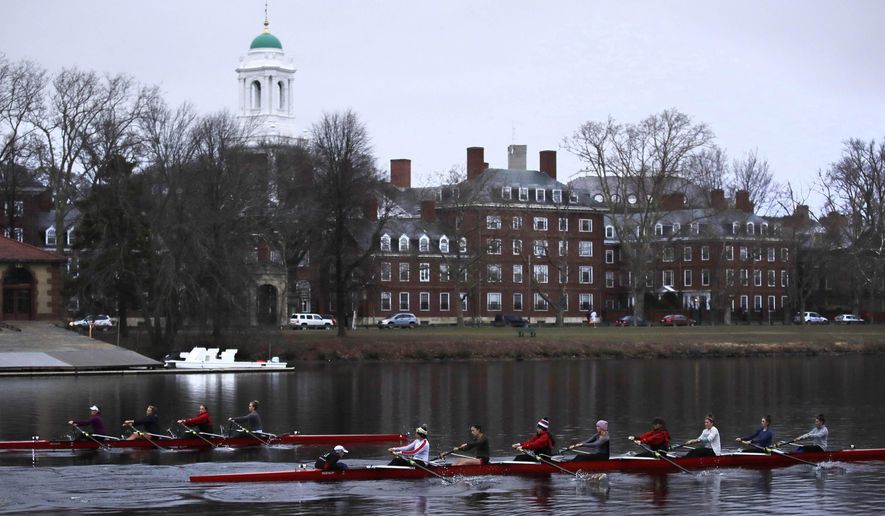 ĐH Harvard quyết giữ bí mật tuyển sinh dù bị kiện phân biệt chủng tộc - Ảnh 1. ĐH Harvard quyết giữ bí mật tuyển sinh dù bị kiện phân biệt chủng tộc - Ảnh 1.