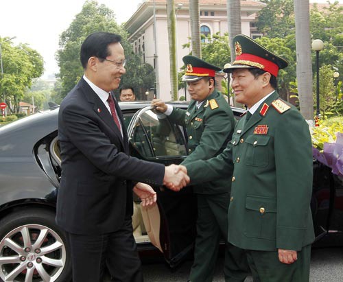 Việt Nam và Hàn Quốc tăng cường hợp tác quốc phòng - Ảnh 1.