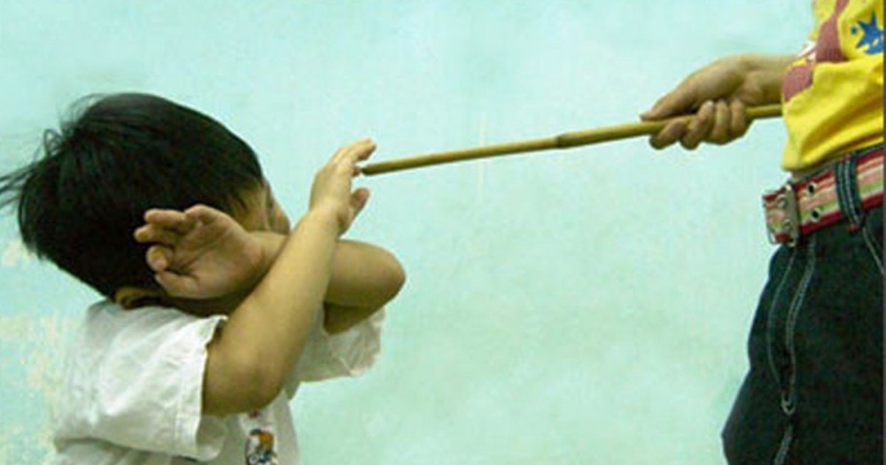 Đại chiến gia đình vì những lần "dạy con"