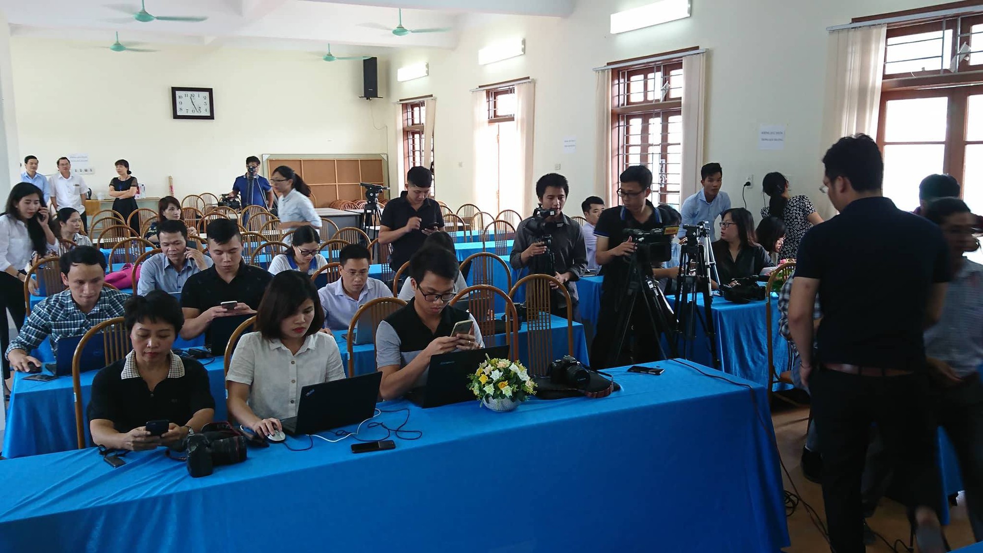 Phó giám đốc điều hành Sở GD-ĐT Sơn La liên quan sai phạm điểm thi - Ảnh 1. Phó tổng giám đốc Sở GD-ĐT Sơn La liên quan sai phạm điểm thi - Ảnh 1.