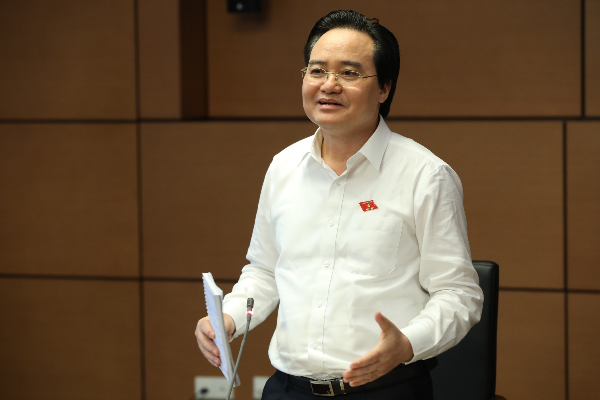 Về vụ gian lận điểm thi, Bộ trưởng Phùng Xuân Nhạ: chu trình, phương tiện kỹ thuật chấm thi càng ngày càng hoàn thành - Ảnh 1. Về vụ gian lậu điểm thi, Bộ trưởng Phùng Xuân Nhạ: tiến trình, k.thuật chấm thi ngày một hoàn tất - Ảnh 1.