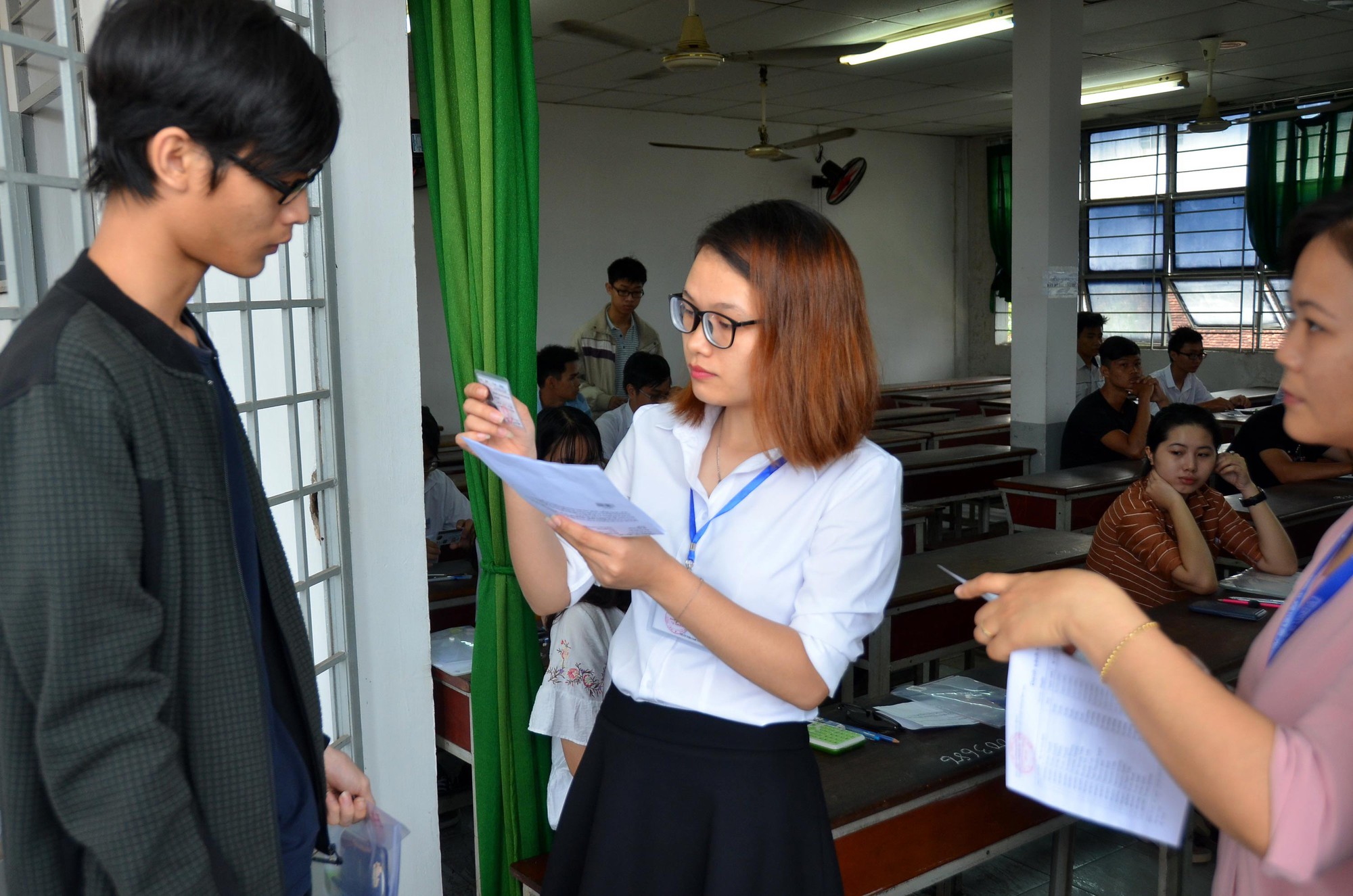 Xét tuyển vào đại học sẽ loạn - Ảnh 1. Xét tuyển vào đại học sẽ loạn - Ảnh 1.