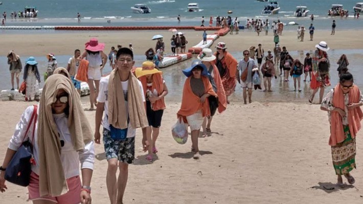Thái Lan ra sức giữ chân du khách Trung Quốc sau vụ lật thuyền Phuket - Ảnh 1.