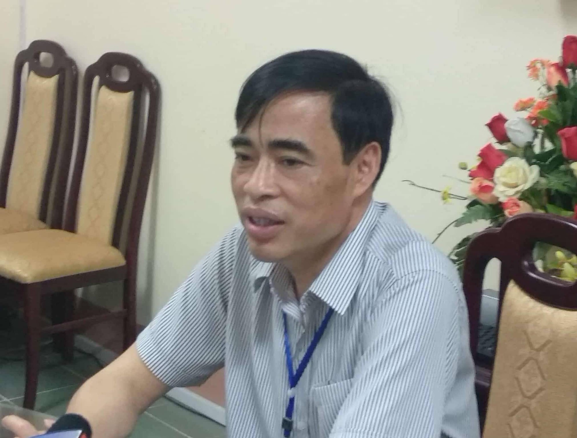 Triệu tập 5 người để làm rõ khâu chấm thi bất thường ở Hòa Bình - Ảnh 2. Triệu tập 5 người để làm rõ khâu chấm thi đột ngột ở Hòa Bình - Ảnh 2.