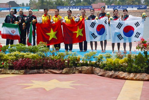 Phạm Thị Thảo: Không biết bơi vẫn vô địch chèo thuyền ASIAD - Ảnh 1.