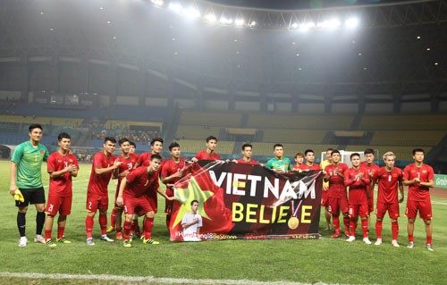 Olympic Việt Nam: Dấu ấn tinh thần tập thể - Ảnh 1.