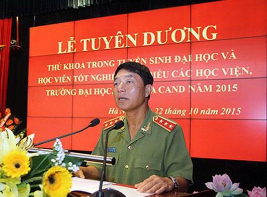 Trình Chủ tịch nước giáng cấp ông Bùi Văn Thành từ Trung tướng xuống đại tá - Ảnh 2.