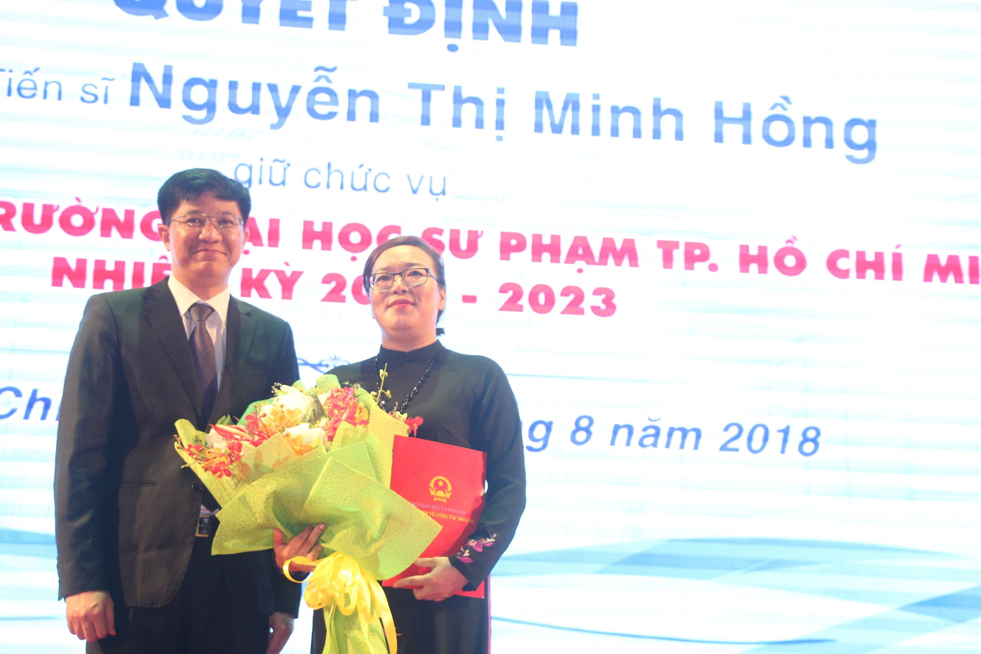 Trường ĐH Sư phạm tp.hcm có nữ hiệu trưởng đầu tiên - Ảnh 1. Trường ĐH Sư phạm tp. hcm có nữ hiệu trưởng đầu tiên - Ảnh 1.