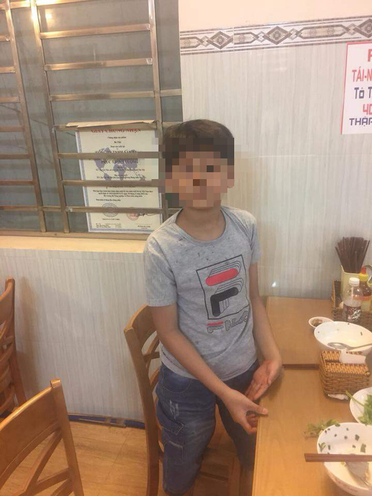 Dốc toàn lực tìm kiếm bé trai 10 tuổi mất tích bí ẩn ở Phú Quốc - Ảnh 1.