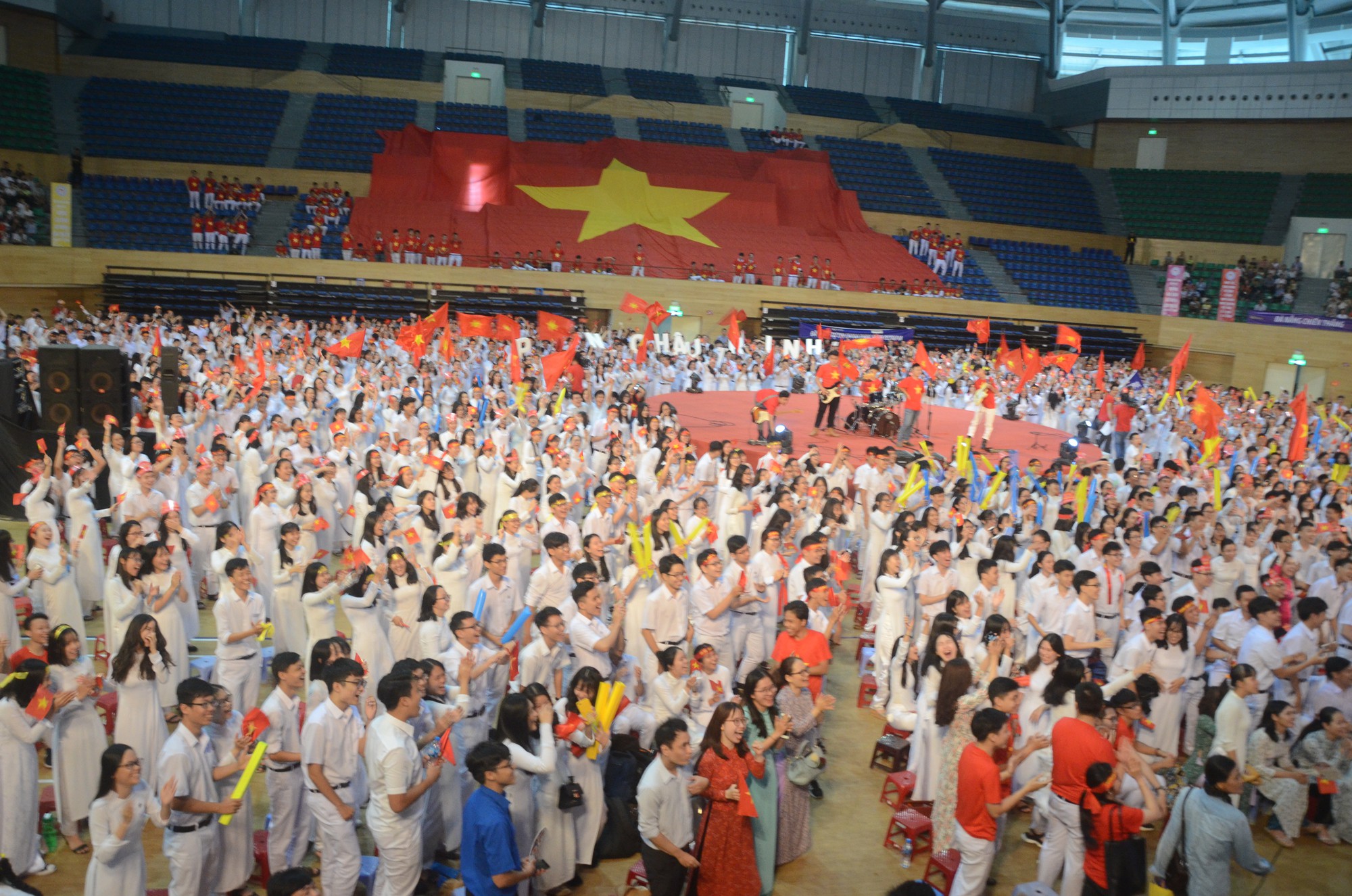 Quang Nhật sẽ khao thầy cô, bằng hữu món chè sau chung kết Olympia 2018 - Ảnh 2. Quang Nhật sẽ khao thầy cô, bạn bè món chè sau chung kết Olympia 2018 - Ảnh 2.