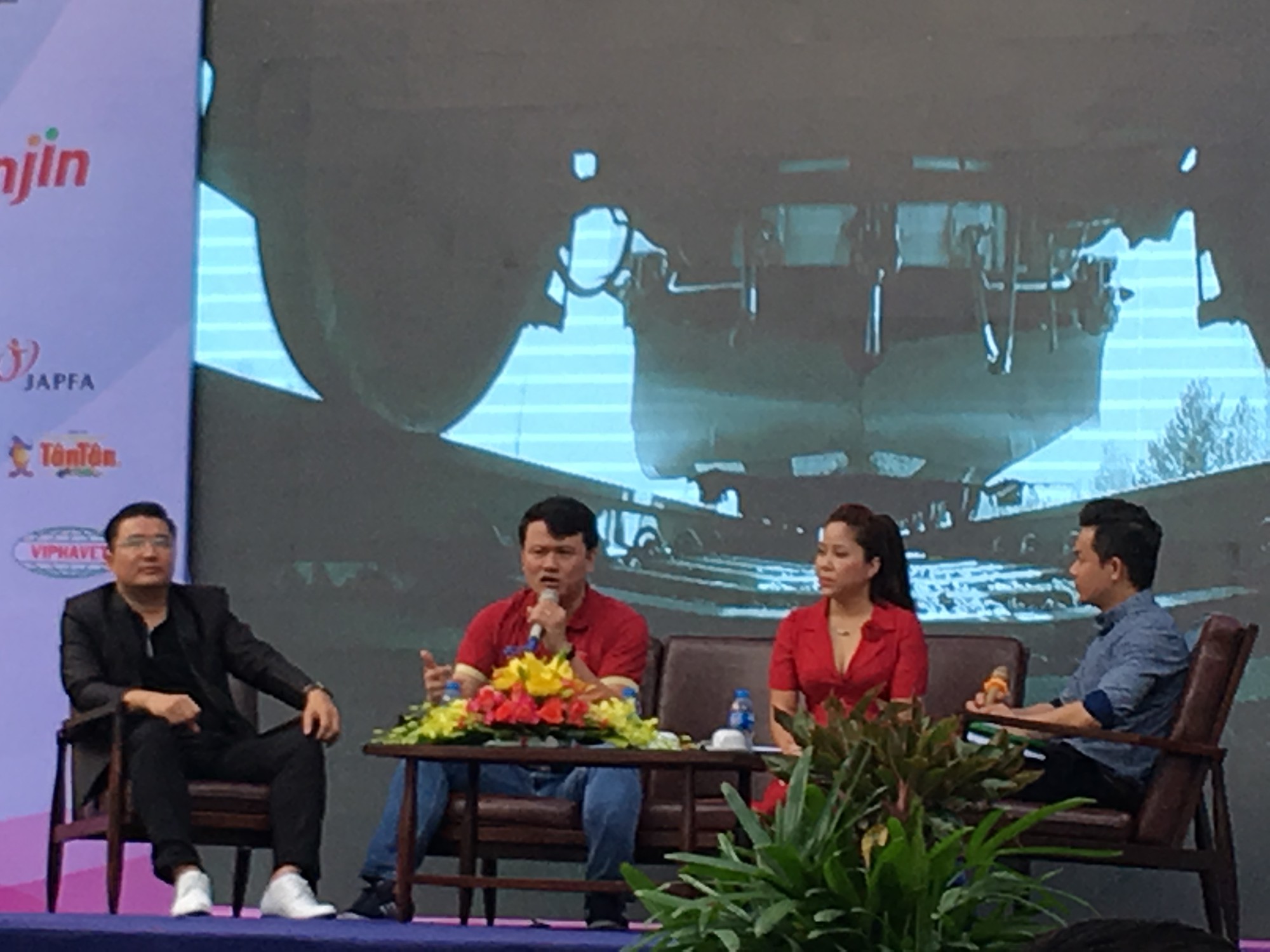 Bỏ học nửa chừng để khởi nghiệp: Nên ko? - Ảnh 3. Bỏ học giữa chừng để khởi nghiệp: Nên không? - Ảnh 3.