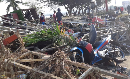 Động đất, sóng thần ở Indonesia: Nhân viên không lưu hy sinh để máy bay cất cánh an toàn - Ảnh 3.
